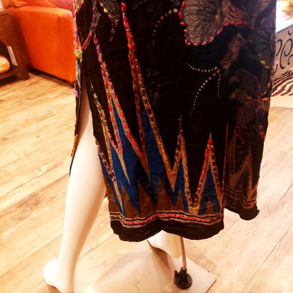 RAJ-MURIEL Thick Knit Emb. Kimono-OS-NWT - Picture 7 of 12